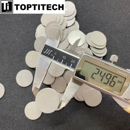 A Precision 40-Micron SS316L Filter Disc For Critical Industrial high quality